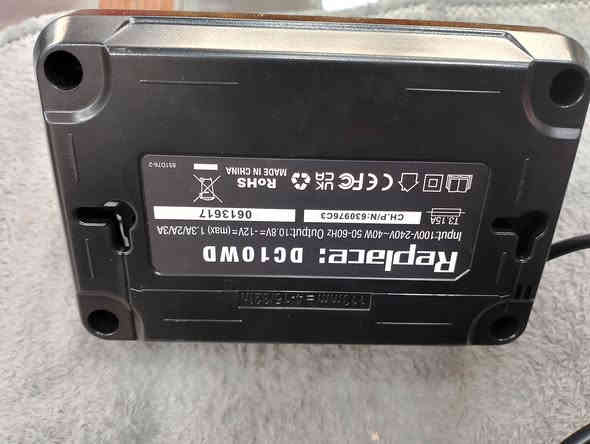 شاحن بطاريات ليثيوم
بسعر 15 ألف 
يوجد توصيل لجميع المحافضات 🛵 
***********
