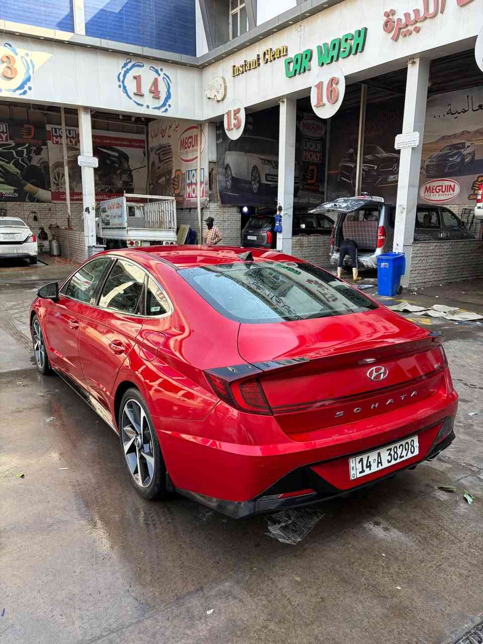 سوناتا موديل 2021 حره باسمي
ضررها بيها سرقة جاملغ واضح بالصور 
ماشيه 54 km
محرك 1600 توربو 
سعر 168 وبي مجال 

اتصال
0788 394 1927
واتساب 
*********** البصرة, العراق
