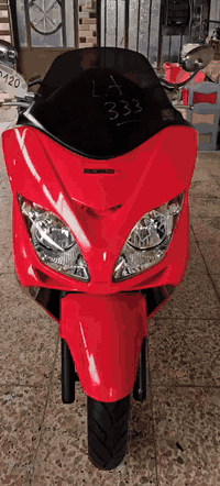 دراجه فورزا 0'8 ماشيه ١٥الف وبصمتين عنوان بغداد البياع  07729326606