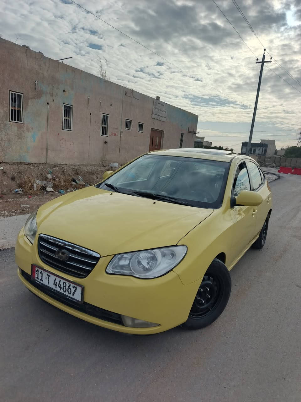 السلام عليكم الانترة مقدسة خليجي مديل 8
لون ليموني داخل عسلي مدومشمة
 فتحة شاشة تاب كامرة
 تخم تاير صدر امامي خلفي جديد
 مكينة وكير خير من الله
 العنوان الدورة بداية هور رجب  
السعر 96 بيهة مجال بسيط 
رقم الهاتف ***********
