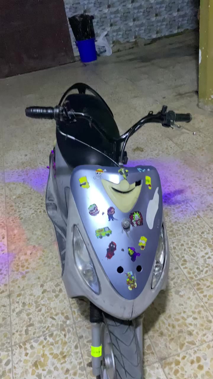 السلام عليكم دراجه ماكس منغولي غراضه كامله كهربائيات كلا شغاله دراجه مفتوحه مبدل فقط ولفات الغراض كامله من لايت البك لايت النضافه كدام عينك شلعه معدل الشراي خاص او يتصل عل رقم ***********
