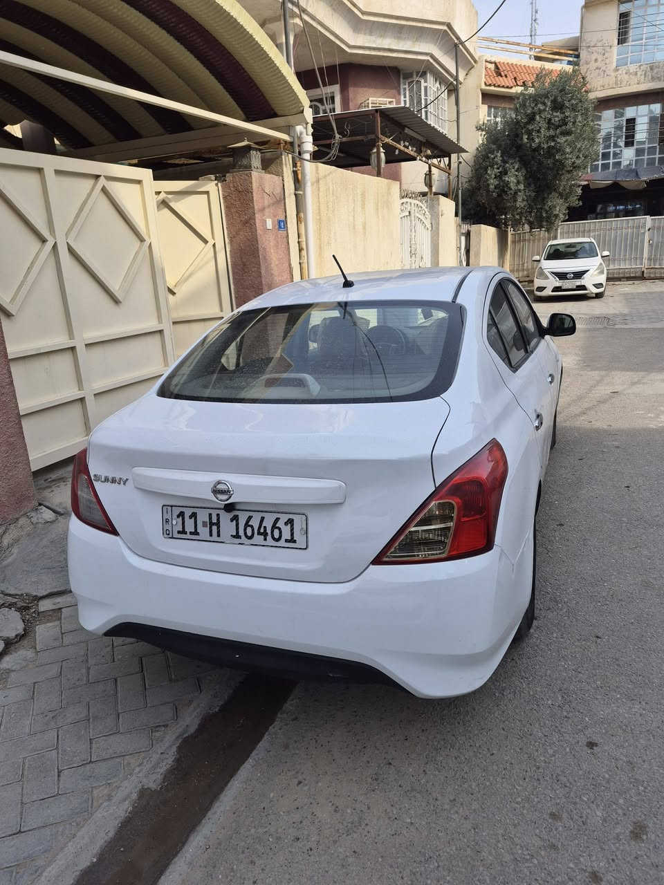 السلام عليكم نيسان صني هندي ٢٠١٦ للبيع مكينة و كير و تبريد ممتاز السيارة مدوشمة جلد دوشمة حلوة و بيها شاشة و كامرة بيها تبديل جاملغ جهة السائق و ربع قبغ الجنطة مصبوغ و بيها مكانات بارد سنوية و هزة جديدة و السيارة بأسمي و ماشية ٢٣٠ الف مكان السيارة بغداد سبع ابكار
السعر ٨٨ و بيها مجال بسيط الرجاء التواصل على الرقم صاحب السيارة *********** مو عالمسنجر
