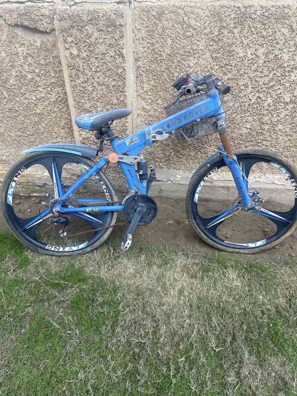 بايسكل للبيع مكاني بغداد السعر 75 الف للاتصال على رقم ***********
