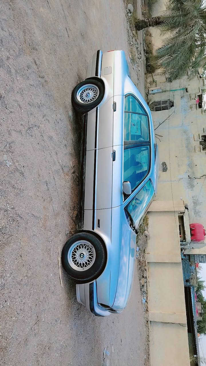 ياالله سلام عليكم بيأم 525 اصل بليته سنويه مكينه مسكر كير اوتو مصبوغه جماليه مكفوله من كير ومكينه والضربه حداديه جديده تبريد شغال سلايت روف شغال ٣ طكات
كهربائيات كلها شغاله تخم تاير باتري جديد  موديل 92
رقم بغداد مشروع وطني سنويه 28
السعر 60 وبيها مجال
العنوان بابل ***********
