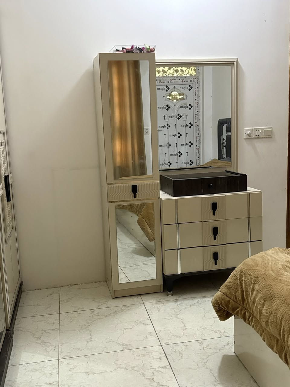 غرفه للبيع


**إذا كنت صاحب هذا الإعلان وتريد حذفه لأي سبب، رجاءا أرسل رسالة إلى الدعم الفني**