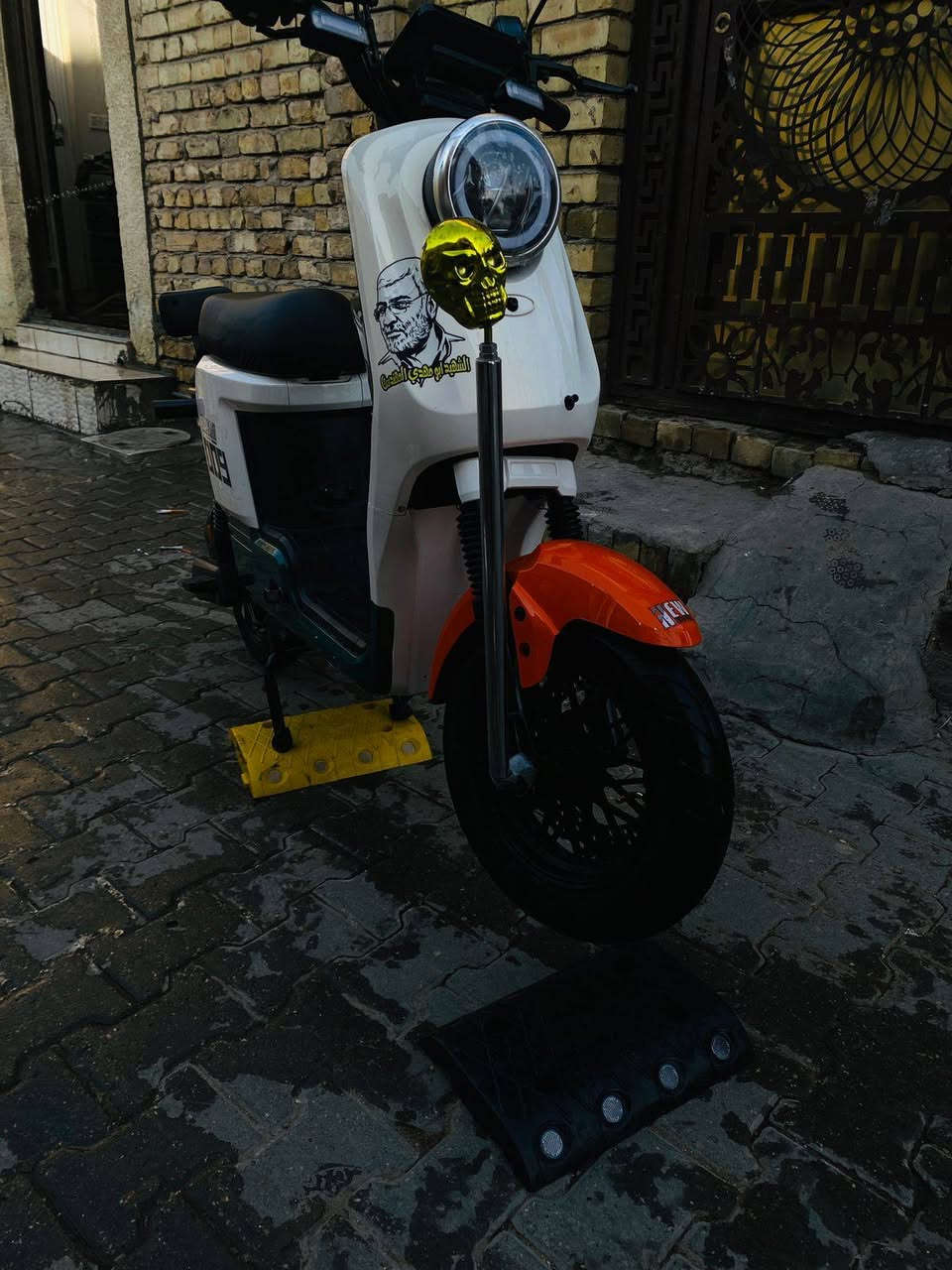 السلام عليكم دراجه شحن للبيع 009ريان  حجم 20 فول مكفول تايرات مال شركه صارلي شهرين من مشتريها وتوازيت علئ بيعتها للستفسار ،***********
