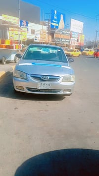 اكسنت ڤيرنا للبيع موديل 2001 السيارة ما بيعة اي نقص السيارة نظيفة  كير...