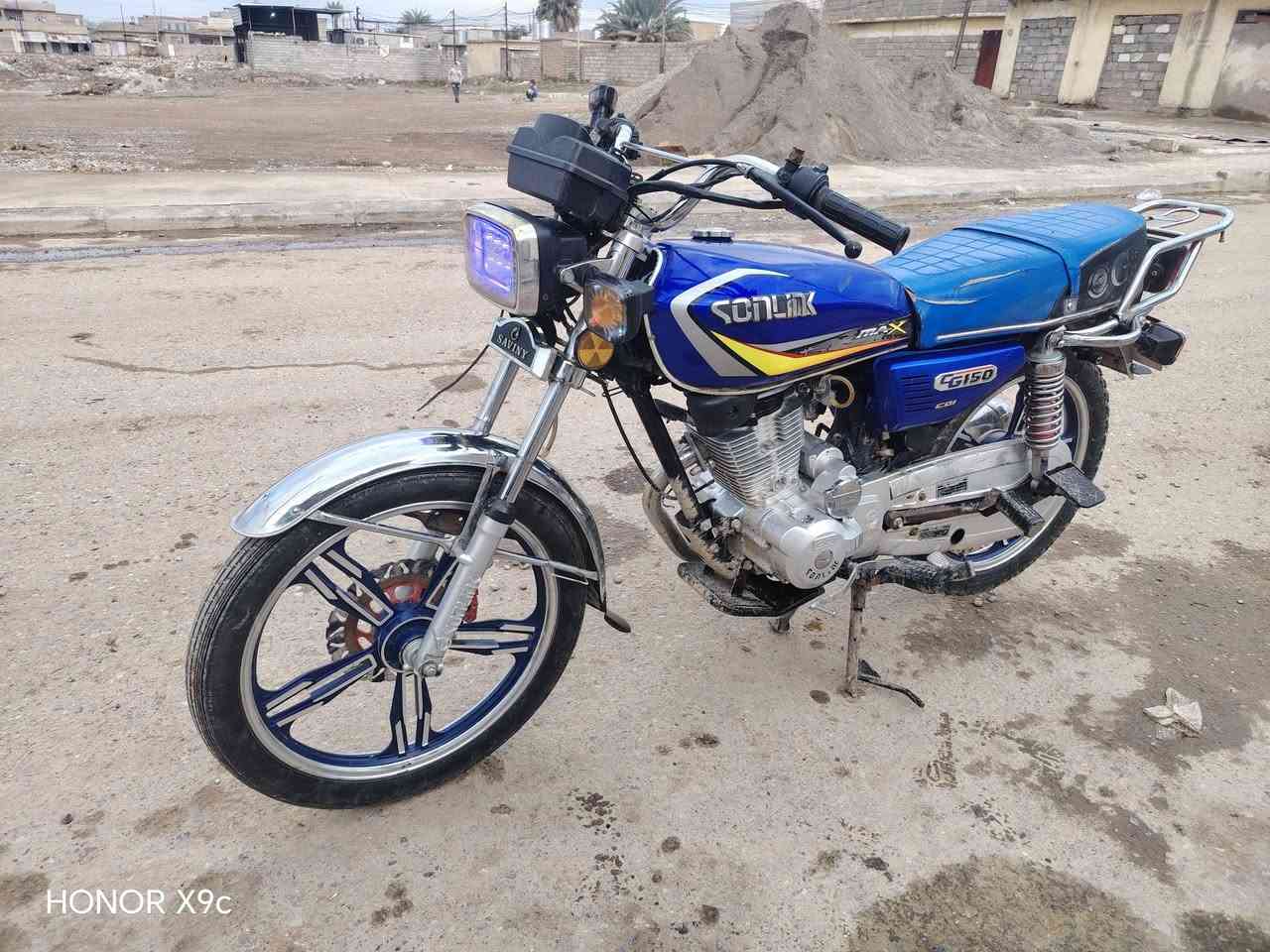 سيفان للبيع  موديل 2023 محرك مامفتوحc150شرط وياله فول نشاطه فول السعر اتصل ***********
