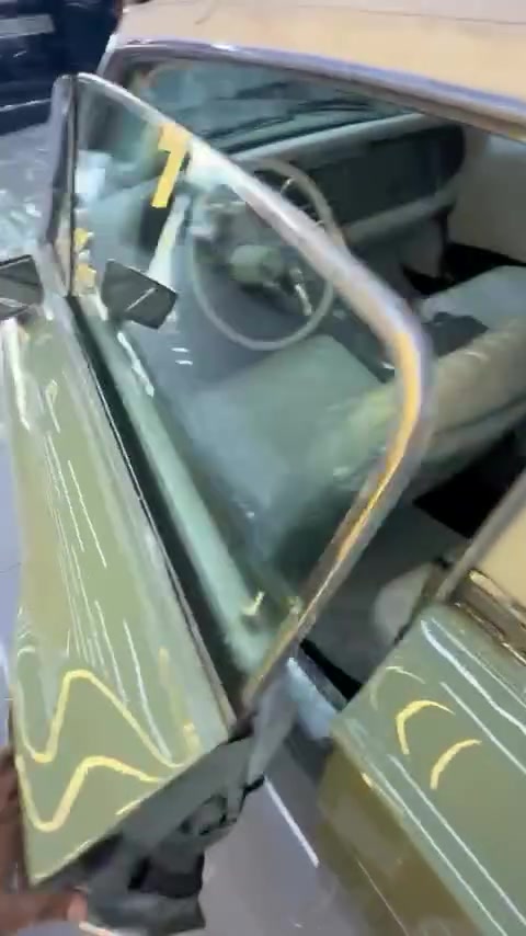 فورت ثندربيرت سيارة جديدة  موديل ١٩٦٦ دخول جديد كير محرك بلادي تبريد شغال سيارة جديدة مكان سيارة كركوك سيارة رقم سليمانية سعر ١٨٠ شراي يخابر ***********
