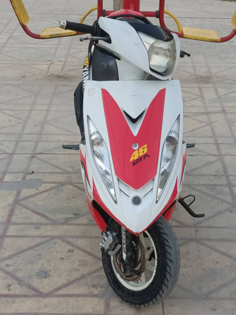 السلام عليكم جيتي ار للبيع 2014
قبل اسبوع نزلته من الحاويه

الدراجه رمبه والنضافه واحد على واحد

كلشي شغال بيها اشاير هورن لايت رماش 
مكينه خرسه 

مكينه مكفوله كفاله عامه السعر 1300 وبيها مجال حك الجيه للاستفسار واتساب فقط فقط ***********
المكان بغداد/بغداد الجديده
