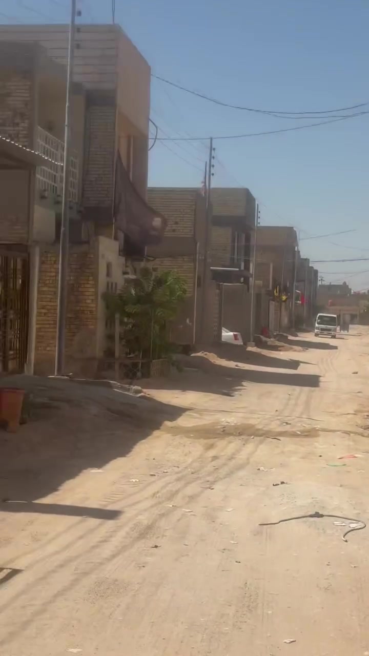 ‏يا الله بيت 200 متر بحي نداء منطقة 53 طابق واحد السعر￼ 155￼ رقم التلفون***********
