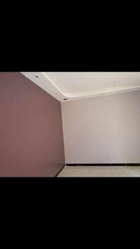 سعر المتر 3الف دينار  بشكل الصبغ وتصليح الرطوبه 07779632133 وعمل ورق ج...