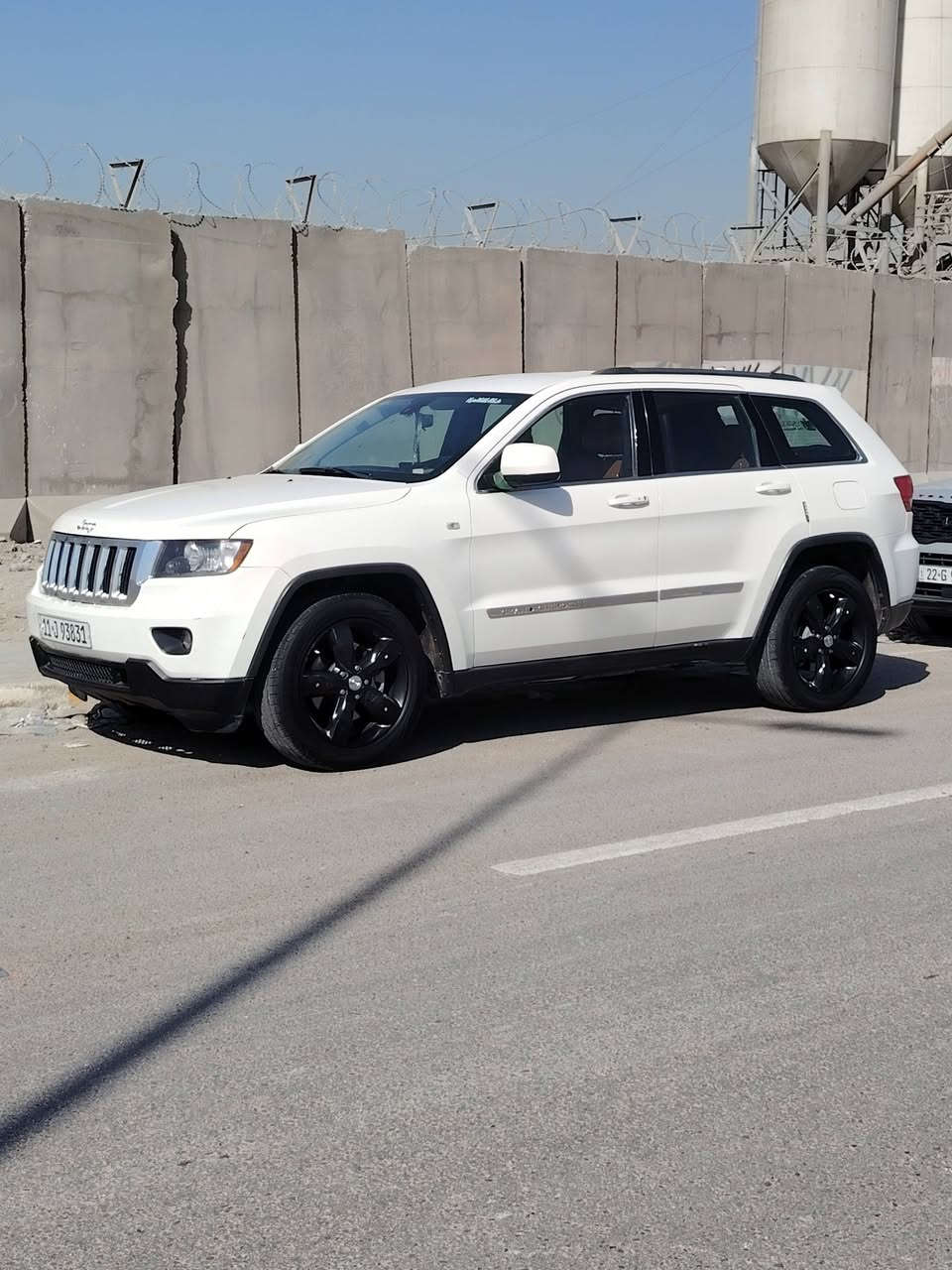 سلام عليكم ورحمة الله وبركاته من رخصت صاحب الكروب المحترم جيب لاريدو مديل2012 النضافه واحد على واحد حداديه كير مكينه صدر مكفولات تبريد ثلج السياره خير من الله السياره مال جناي السعر 180وبيهه مجال رقم الهاتف *********** متواجد واتساب
