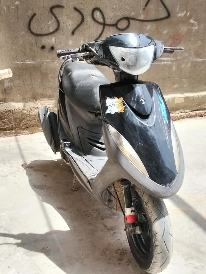 ماكس عدله تفاصيل 👇🏻 مو طبلي شبيها مابيها
بوشه بالادي مفتوحه مره وحده ولاستيك ولف 
شلعه هاون شوفت عينك فيديو 
تايوات جلاتين ٩٠'٩٠'١٠
دبل خلفي رياضي دراجه تخبل مفوله 
بكلايت أربع ولفات اصلي 
نقص دشبول +سلف وماصده 
اشاير أربع ولفات اصلي 

مكاني فلكه سلمان باك قريب على جسر ديالى 
لسعر ٣٥٠ قفلالللللللللللل تكول بيها مجال تسمع حجايه مو حلوه 
رقمي وتساب ***********
