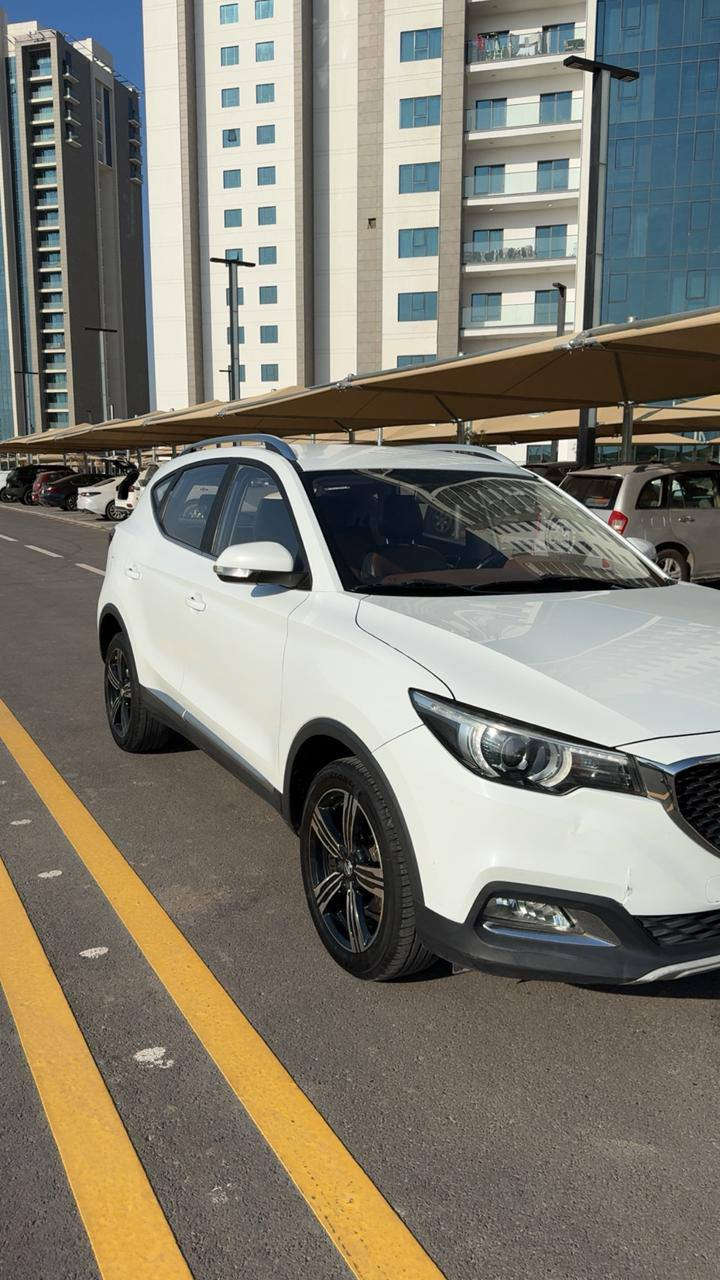 السلام عليكم Mgzs موديل 2020 للبيع ماشيه 65,000 بيها فقط بارد بالجاملغ الخلفي  شبر  وبيها شك بالدعاميه  الباقي مكفول  رايدها ب110 وبيها مجال  مكاني بغداد للاستفسار الاتصال بالرقم ***********
