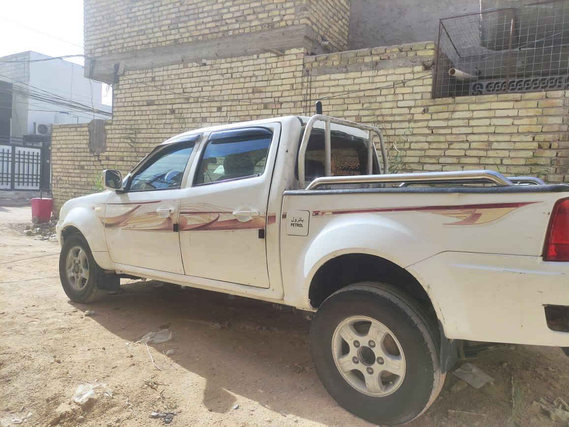 سياره نوع تاتا 2013 هندي سياره جاهزه حداديه وگشر ودواخل وتبريد شغال والمحرك بي خيط بخار السعر 45وبيه مجال قليل رقم نجف وراعيه موجود بالنجف ***********
