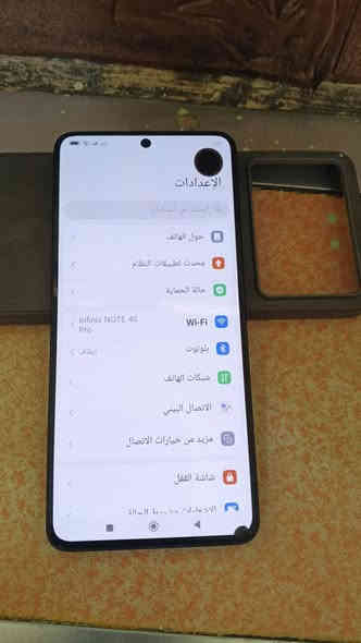 بوكو اكس 6 ذاكره 512فول نظافه فقط بي هذني النقطتين الي بلشاشه بس بدون كسر فقط نقاط السعر 150قفل من الاخير مكاني طويريج ***********
