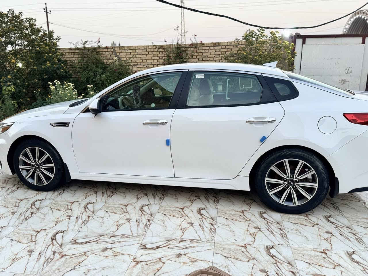 من رخصة الادمن
السلام عليكم 

اوبتيما 2020 وراد أمريكي 

حادثها تبديل بنيد فقط بدون ايرباك 

وهنا بالعراق رش بابين فقط بدون صبغ

ماشيه 92 الف ميل

مكينة 2400 Gdi شرط لا تنقيص ولا تبخير ولا دوانز

مواصفات fe

اشاير بالمري

ردار امامي وجانبي

توقف ذاتي 

حساس خلفي

3 أنظمة قيادة 

شاشة اعطال 

كاميرا خلفيه

شاشة كبيره

دواخل بيجي

السياره مفروشه جلد

ويل كب خليجي

السياره حره تحويل ثاني يوم

السعر 133$

***********
