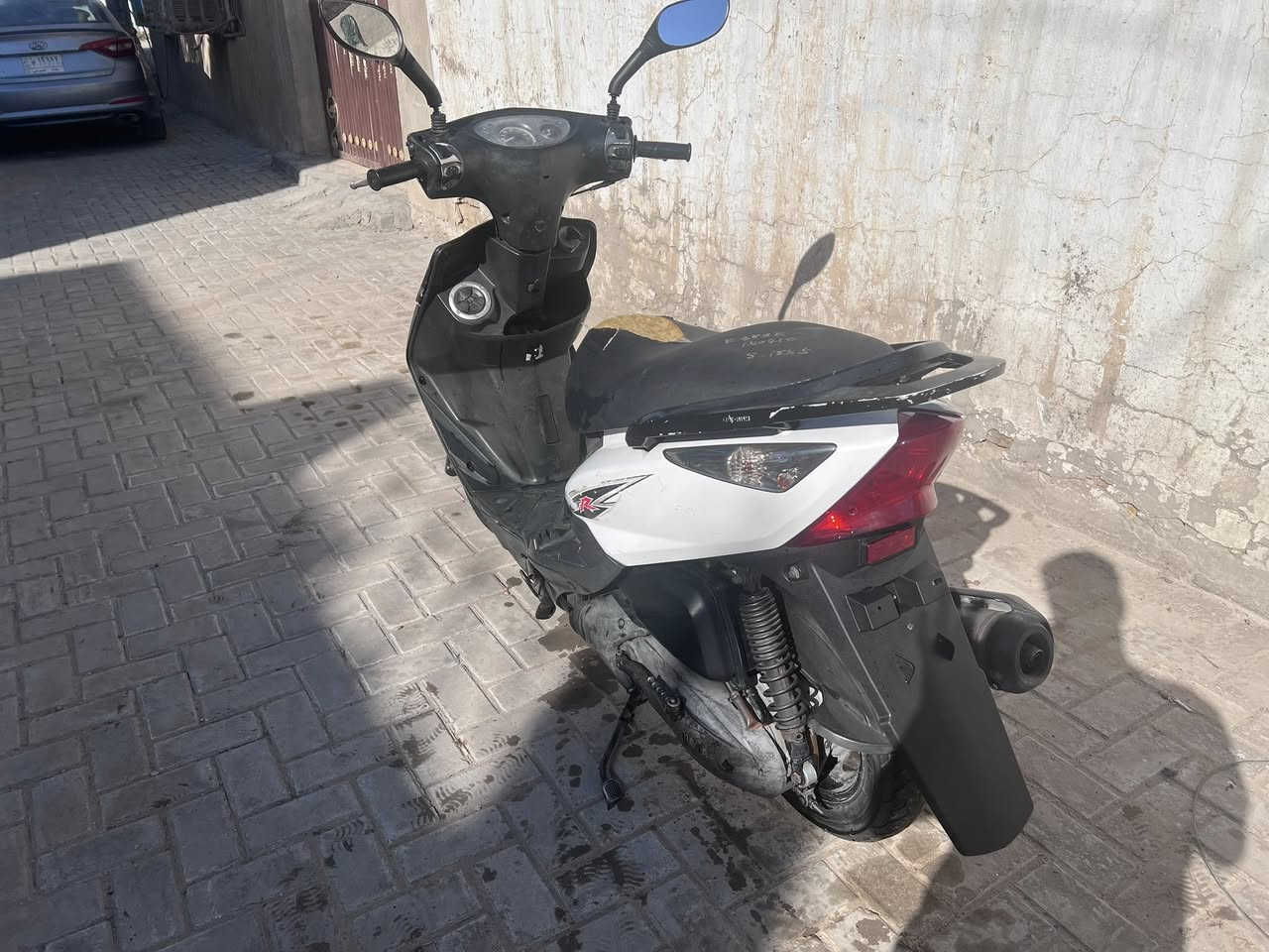 سلام عليكم دراجه ثعلب 140 دراجه كامله نضيفه كلهه شغاله نكره سلف مكينه ناعمه حلوه كهربائيات كلهه كامله دشبول كله شغال دبلات دراجه أي نقص مابيهه كابريتر اصليه دراجه ختم واحد السعر (650) وبيهه مجال العنوان  بغداد (الحريه ) رقم الهاتف بي واتساب ***********
