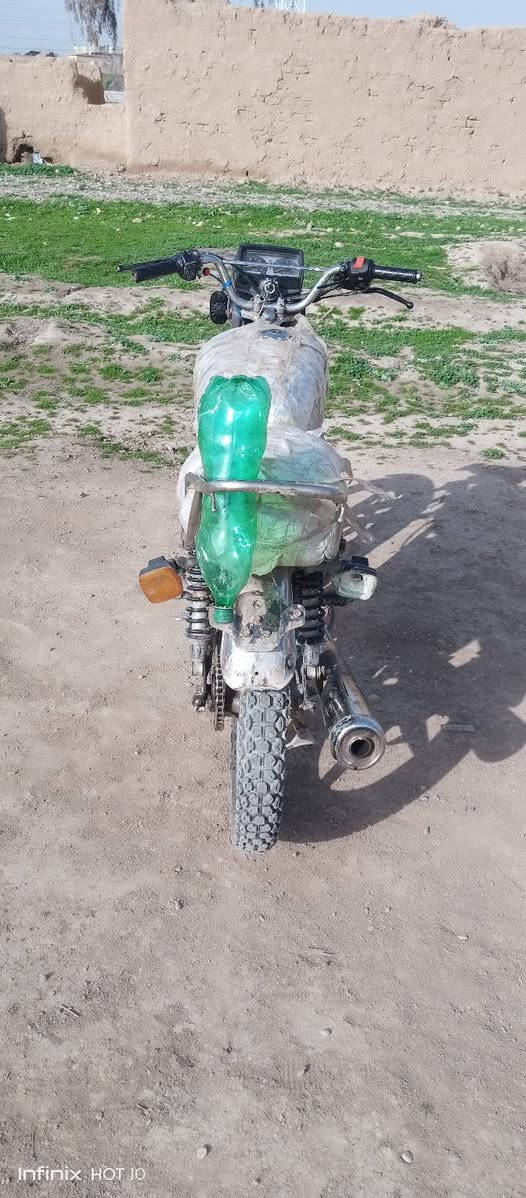 دراجه للبيع خمسه 5كير محرك مامفتوح فول نشاط السعر250 وبي مجال مكاني حويجه الكاضميه***********
