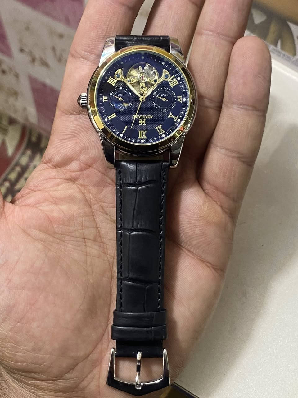 السلام عليكم 🫡 

ساعه رجالي اوتوماتيك ميكانك

ماركه اكلاسك سير جلد وزن ثقيل 
لون مميز باله جديد غير مستخدم
شباب منل اخير ٥٠ وعندي توصيل


**إذا كنت صاحب هذا الإعلان وتريد حذفه لأي سبب، رجاءا أرسل رسالة إلى الدعم الفني**