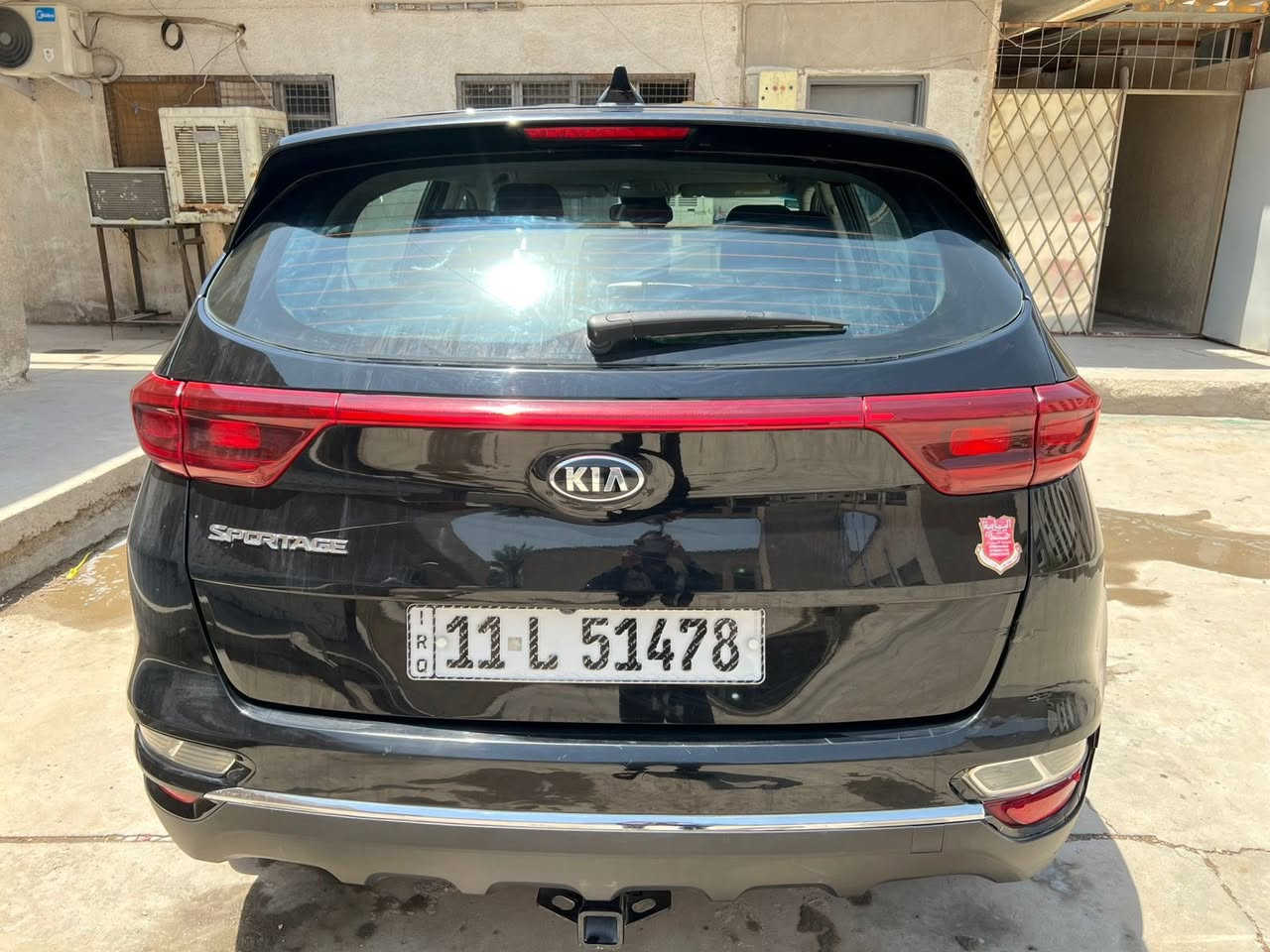 السلام عليكم من رخصة الادمن المحترم :كيا سبورتج موديل 2022 وارد امريكي حادثه سرقه جامه ومسجل وبل عراق منزلك السونار السياره حلو مناقصه شي تجي اتشوفه احلى من الصوره باتري جديد تخم تاير جديد السياره كامله مكمله للتواصل***********. متوفر واتساب  السعر 175 وبيه مجال للطيبين  السياره بسمي ثاني يوم تحويل
