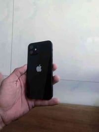 12 عادي  ذاكره 128 بطاريه 75 شاشه ابلادي مبدل اصلي  ،فيس ايدي ،صوت ،سي...