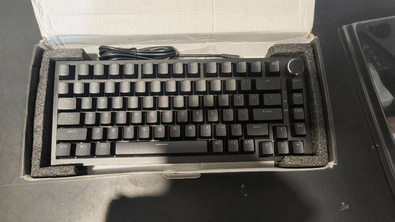 سلام عليكم
ATK mercy: 55 الف

K500: 25 الف 

Ajazz AK 820:   30 الف 

V9 ESPORT: 60 الف

Fantech Studio Pro (WHG03):  60 الف

Wep cam 1080p 30fps: 20 الف 

G3:  35 الف

تواصل واتساب فقط ***********

توصيل كل محافظات 3 الف
