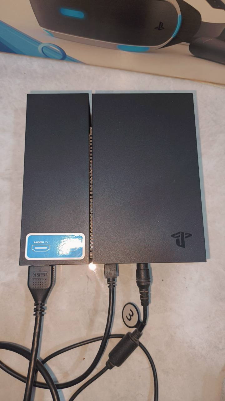 نظارة واقع الافتراضي ps4
نظافة ١٠٠% استخدام شخصي كامل ملحقات مع الكارتون مع ٤ اقراص السعر ٢٠٠ الف


**إذا كنت صاحب هذا الإعلان وتريد حذفه لأي سبب، رجاءا أرسل رسالة إلى الدعم الفني**