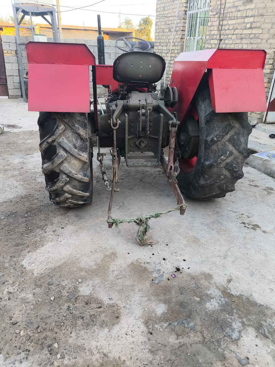 السلام عليكم دركتل عنتر موديل ٨٨بدون رقم جاهزة محرك لا تنقيص ولا تبخير أي نقص مابية  مكاني ميسان الشراي يتصل ***********/***********
