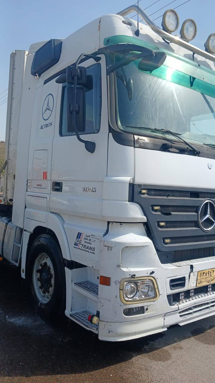 اكتروز للبيع سياره جاهزه تخم تاير 2005 سياره عرجه و سياره بي بها قرص بصره ام قصر ***********
