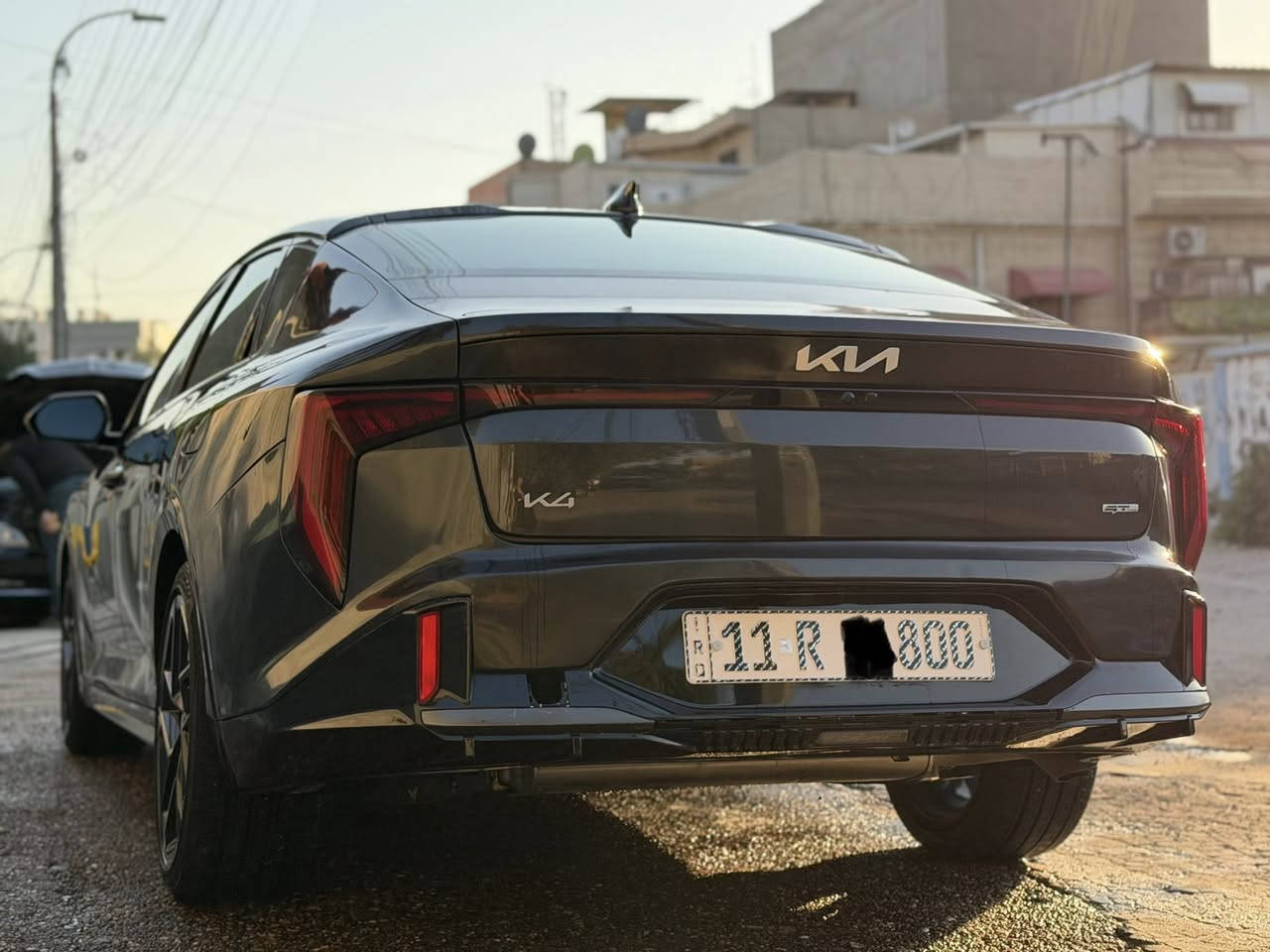 السلام عليكم لبيع كيا K4 
2025 فول موصفات 1/1
سياره وارد امريكا الضرر كما موضح بلصور 
بدون يرباك بدون دواخل 
فقط تعديل بل حوض 
و شاصي خلفي ايمن 
ماشيه ٧ الف 
رقم بغداد باسمي تحويل مباشر 
دخول جديد 
مكان سياره بغداد  
سعر مناسب 
الاستفسار ***********
