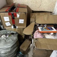 شلعه مال الكتروني وملابس واحذيه وجنط كله بجيس جديد 07745511804 مكان بغ...