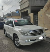 لاندكروز • ٢٠١١ • ماشي ١٧٦ ألف