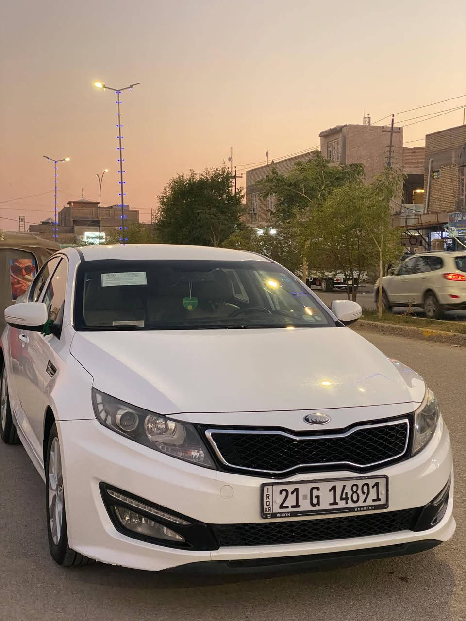 السلام عليكم
كيا اوبتيما خليجي موديل 2013 فول مواصفات 1/1 قماره حديد مكفوله كفاله عامه من الضربه والصبغ والتبديل والفتح والخياس سياره بوضع الشركه جديده جدآ السياره مواصفات السيارة محرك 2400  دوش  بيه بصمة تشغيل بصمة أبواب شغاله بصمة جنطه حساسات بلاجكتور ويل كب اصلي عدد 5 يدات نيكل من الداخل والخارج تبريد أمامي خلفي دبل كزوز لد أمامي خلفي لايت عدسه  سياره جديده جدآ من الداخل والخارج وجاهزه مكينة كير كهربائيات تخم تاير كله جديد تبريد ثلج  حدادية شرط ١٠٠% تراي زيرو مكان السيارة واسط النعمانيه 
 السعر﴿ 148﴾
للتواصل رقم الهاتف خاص مغلق
***********
