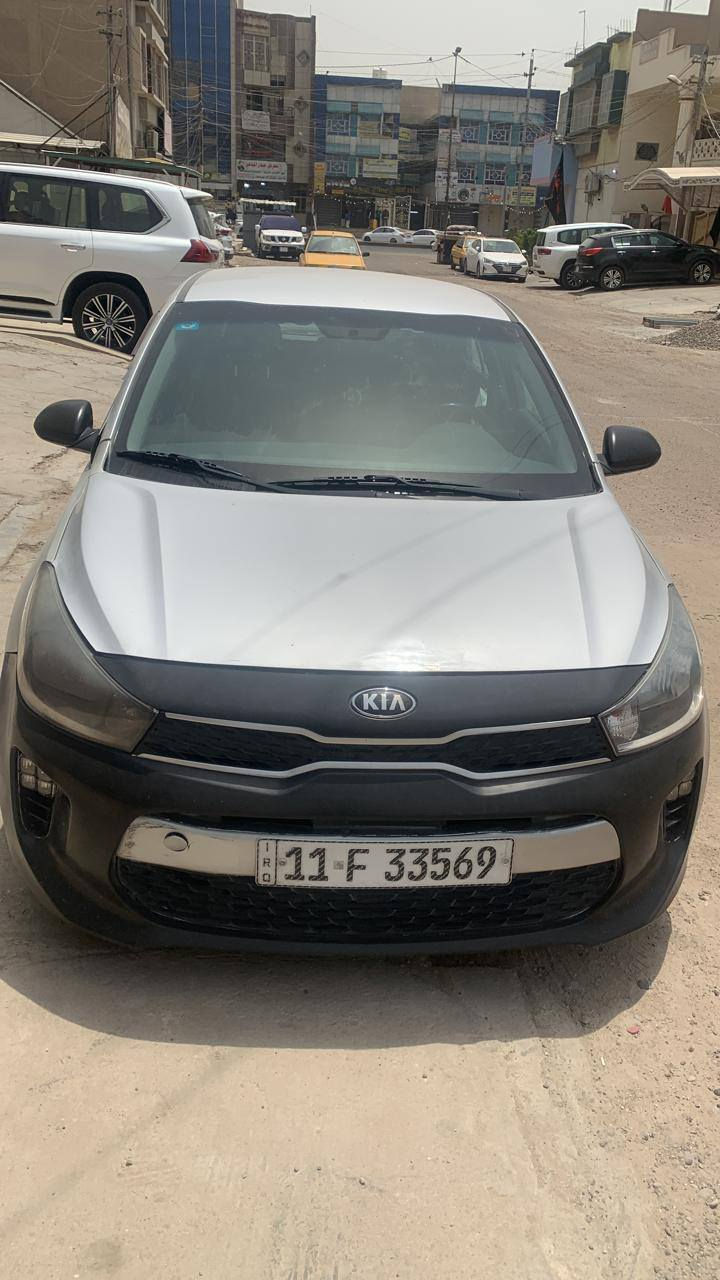 كيا ريو
٢٠١٨
رقم بغداد انكليزي 
ماشيه ٨٣
شاشه اندرويد
بلوتوث شغال
تبريد تدفئه شغاله
باتري جديد
حادثه امريكا جاملغ يمين امامي
مع جراد بالصفحه اليمين 
يعني ابيعلك صفحه
السعر ٨٦ ورقة و بيها مجال للطيبين
مكانها البنوك 
***********
