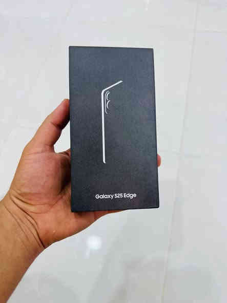 سلام عليكم
للبيع او المراوس 
الانحف من سامسونك 
(S25 edge لون تيتانيوم )
الشاشة: 6.7  - 120 هرتز - Dynamic AMOLED 2X
الذاكرة: 512/12 
الكاميرا: 200 + 12 
المعالج: Snapdragon 8 Elite 
 البطارية :3900 - 25 واط
الجهاز غير مستخدم فقط معرب
السعر 975 وبي مجال 
مكاني بابل قضاء الكفل توصيل جميع المحافظات 
***********
