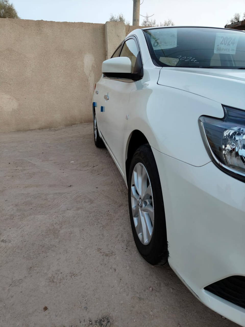 السلام عليكم نيسان سنترا تجميع صيني موديل 2024 كفاله عامه سنوية 2030 ماشيه 25 السعر 128 وبيهه مجال العنوان لزبير حي الخطوه ***********
