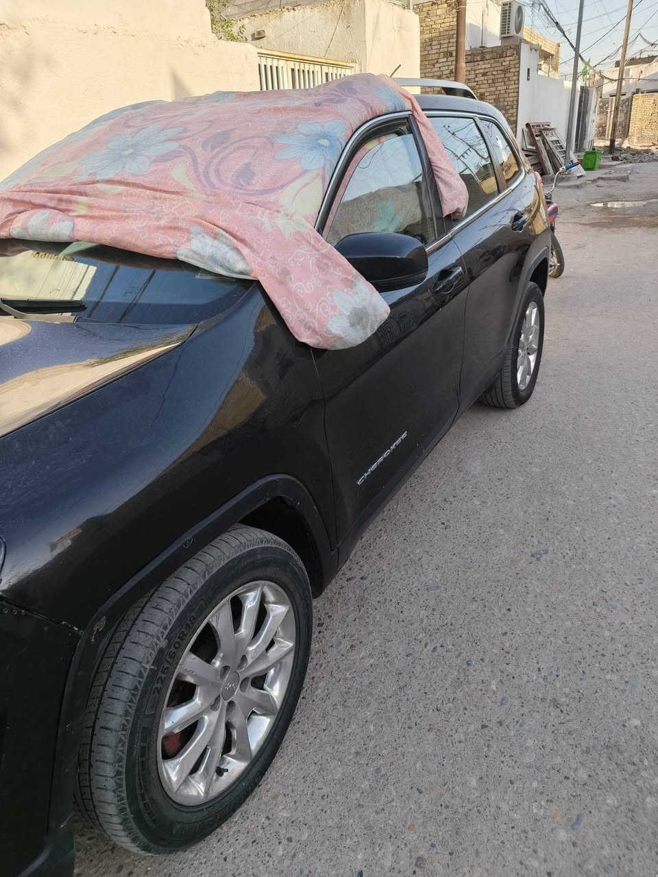 السلام عليكم سيارة البيع موديل ١٧ بصمه السيارة جاهزه السعر ب ١١٠ وبيه مجال ‏‪***********‬‏
