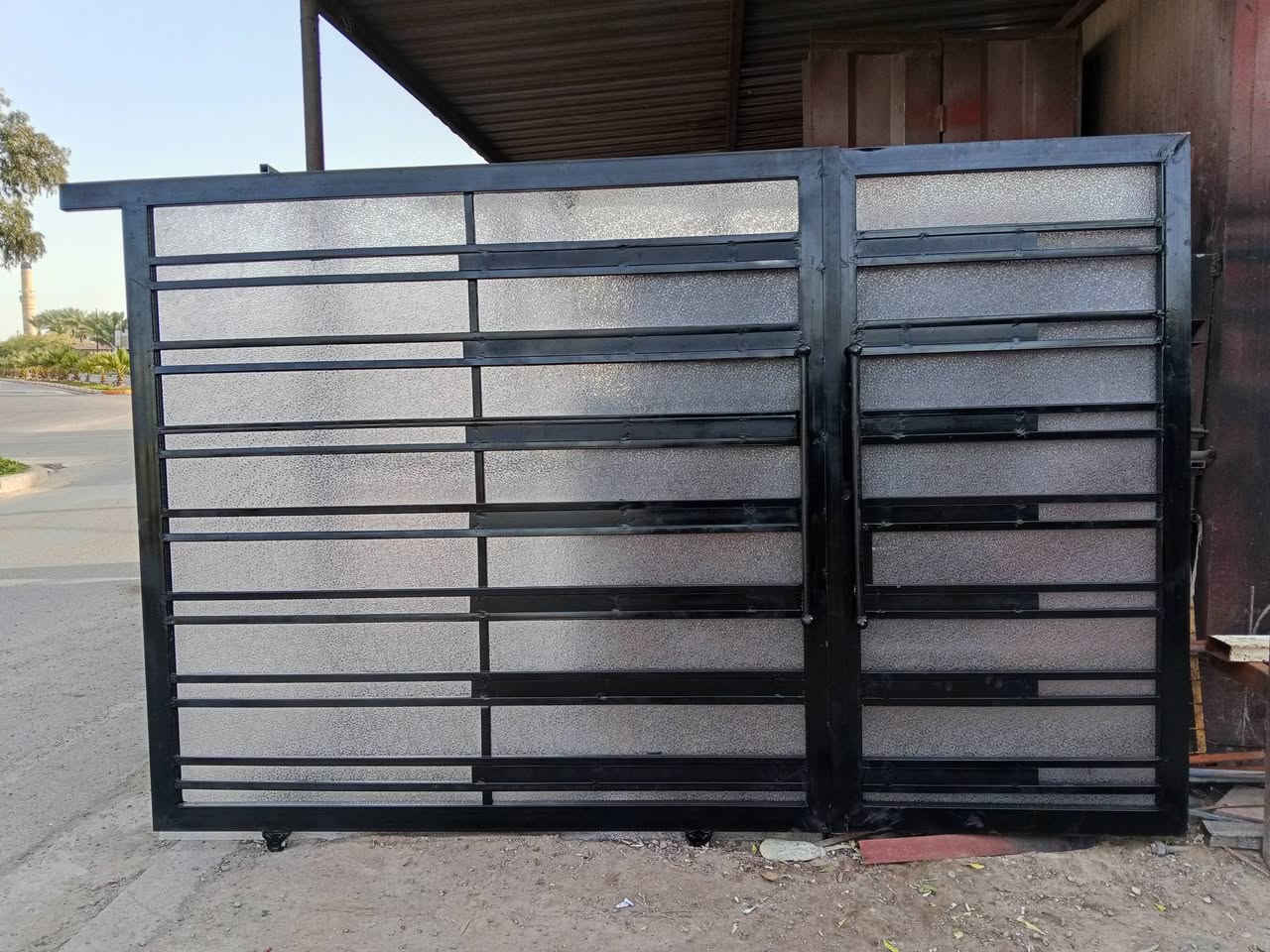 باب سلايت حديد تركي
العرض: 3٫10 متر
الارتفاع: 2 متر
السعر: 350
الاستفسار : *********** || ***********
