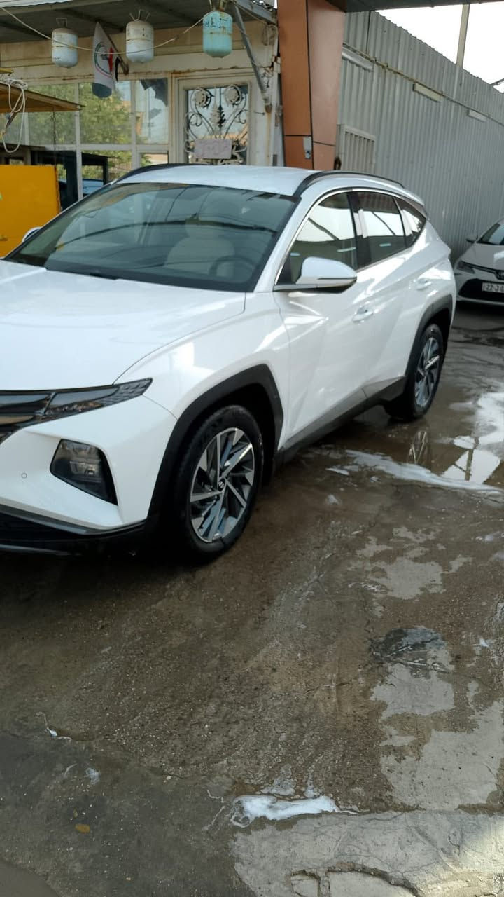 توسان 2023 رقم بغداددوليه فول قماره حديد ماشيه 40 مكفوله من الصبغ فقط بارد مكان واحد سعره 189$مكانه بغداد الكريعات للتواصل اتصل 
***********📞
