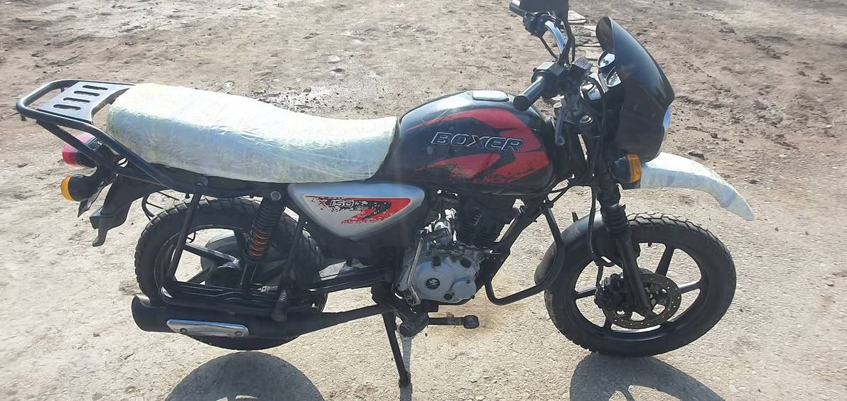 البيع موديل2022 اوراق مجفته السعر 1200 وبيها مجال المكان العزير ***********
