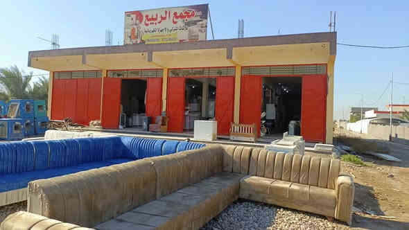 السلام عليكم 👋👋 
متوفر دواوين جديدة 💥💥 
عشر مقاعد قياس 6.80 تقريباً 👍👍 
العنوان واسط قضاء الصويرة الشارع العام مقابل محطة رضا الصالح الثانية بالسايد إلي رايح عالصويرة قرب مطعم هنداس ***********
