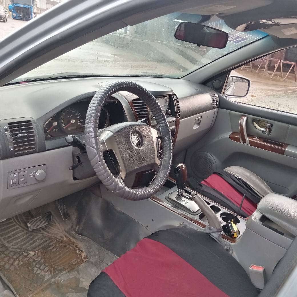 كيا مؤديل 2006 دوبارجي بؤياخه بي ناو كرتن گيرو مه كينه به شرت مه كينه به ته فول مواسه فاته هه مو گياني به شرت ئارمي بلاستي كي هوليره به شه رتي غه رامه و ئه وه ليات له سيدسادق *********** سعر 49 مه جال أربيل, العراق
