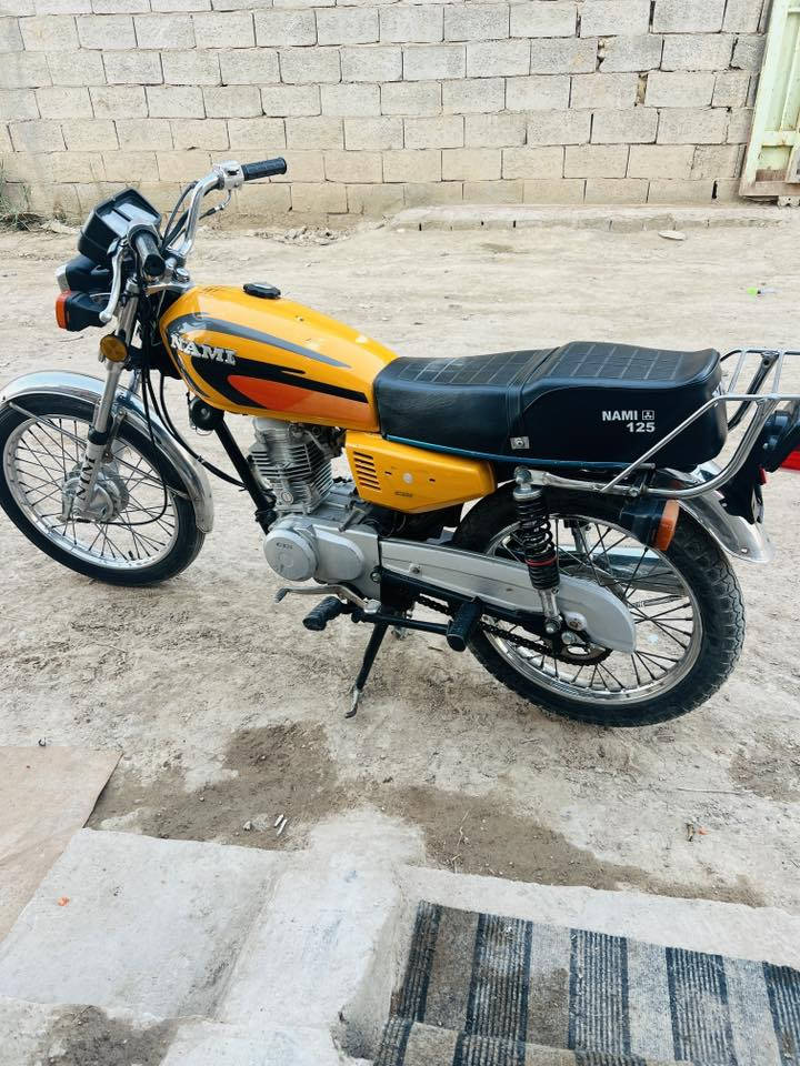 السلام عليكم …
دراجه نامه امتياز مديل 2022 دراجه خير من الله مرتبه مكفوله من كلشي السعر 700 الف وبيها مجال للشراي حگ الجيه واني خادم مكاني كوت حي الحكيم خاص مغلق  للاستفسار الاتصال على  ***********  .
