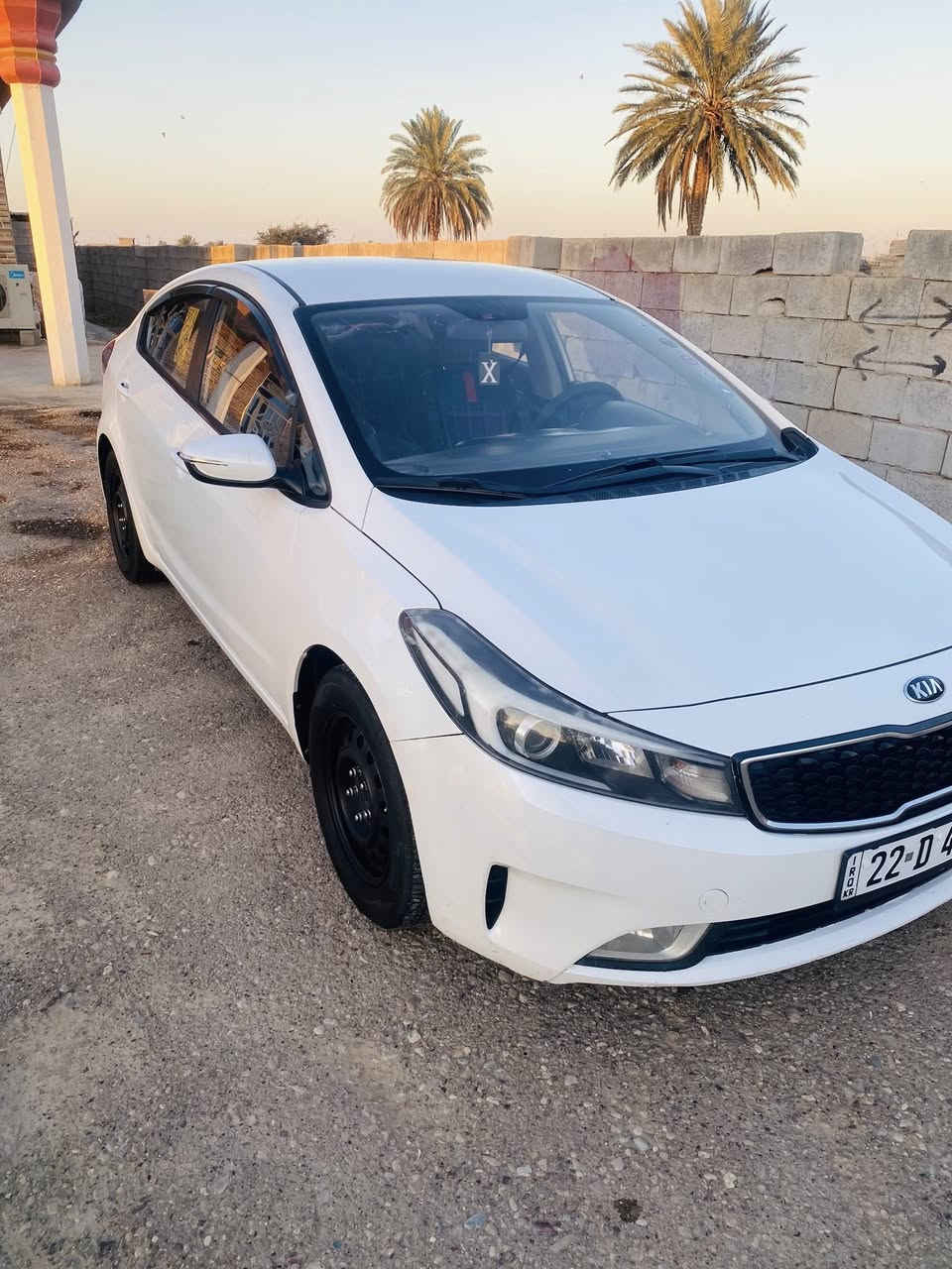 سيراتو 2017 رقم اربيل كفالة عامه 
بيه ملاحظات شويه كير محرك شاصي كفالة عامه  ماشيه 117 الف حقيقي سبير ما نازل 
تبريد ثلج تخم تايرات صدر جديد  
مكان واسط صويرة اتصل ***********
