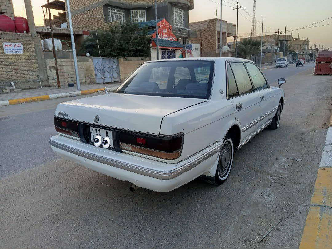 سلام عليكم سيدان ايسر بلاد موديل 88 سياره جاهزه حداديه كير مكينه 2500 تخم تاير جديد السياره مصبوغه عام  كهربائيات كلهه شغاله رقم بغداد نكليزي سنويه جديده مصفره من كلشي 
السعر 53 بيهه مجال الشراي يتصل *********** مكاني ذي قار سوك شيوخ
