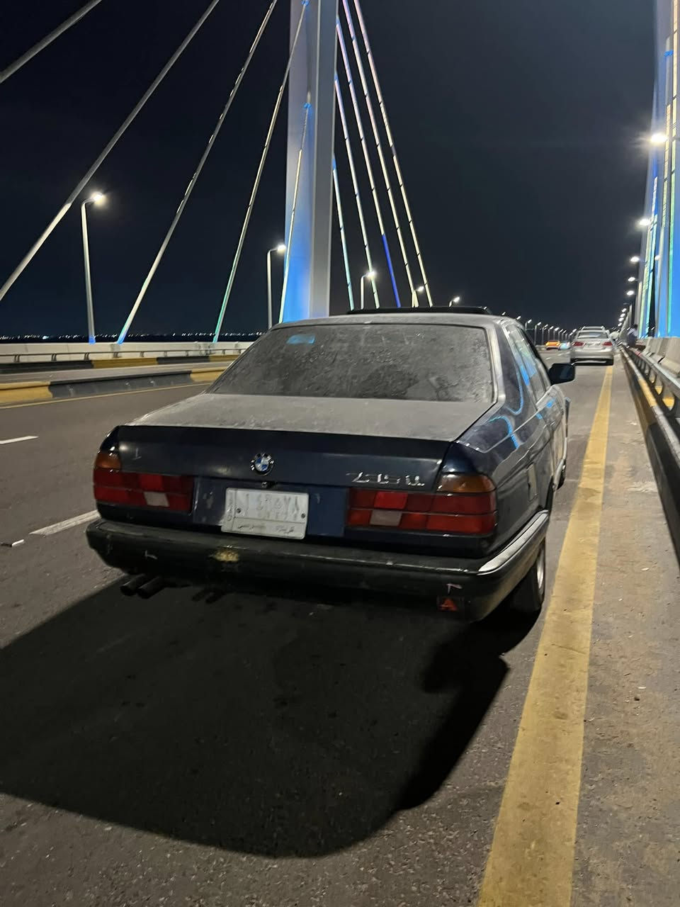 بي ام 735 موديل 87 
مكينه وكير حاويه جديد بشرط قبل شهر شديتهن 
تبريد منضومه كامله جديده 
بجم جديد دعاميات جدد حاويه غرفتها نضيفه 
سياره خير من الله جاهزه
 عوزها لمسات بسيطه 
للمراوس فقط 
مكاني بصره 
راعيها بالبصره تحويل ثاني يوم مشروع وطني راعيها يريد تحويل سنويتها تنتهي بشهر سادس 
***********
