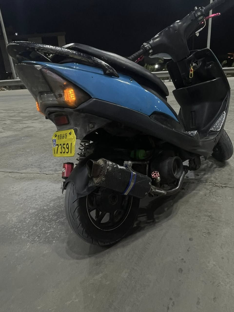 السلام عليكم دراجه ماكس عدله للبيع مجفت قبل أسبوع تجفيت مرتب مو شلون مجان نكره هندر يرادلهه تعديلات بسيطة عداد سرعه وسلف السعر 450 وبيها مجال كلش بسيط 
الرقم *********** موجود واتساب مكاني الاعضميه سبع ابكار
