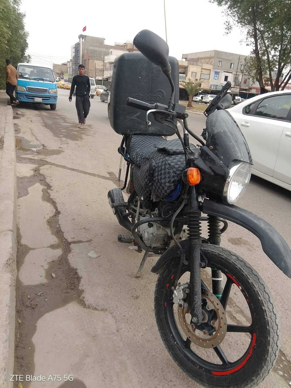 دراجة بوكسر مديل 22
دراجة كفاله من تنقيص وتبخير مكينه ناعمه خرسه كلش
مانقصه ايي شي وراقه كاملات  ،***********
مكاني  بغداد  سعر مليون بيه مجال حك الجيه
